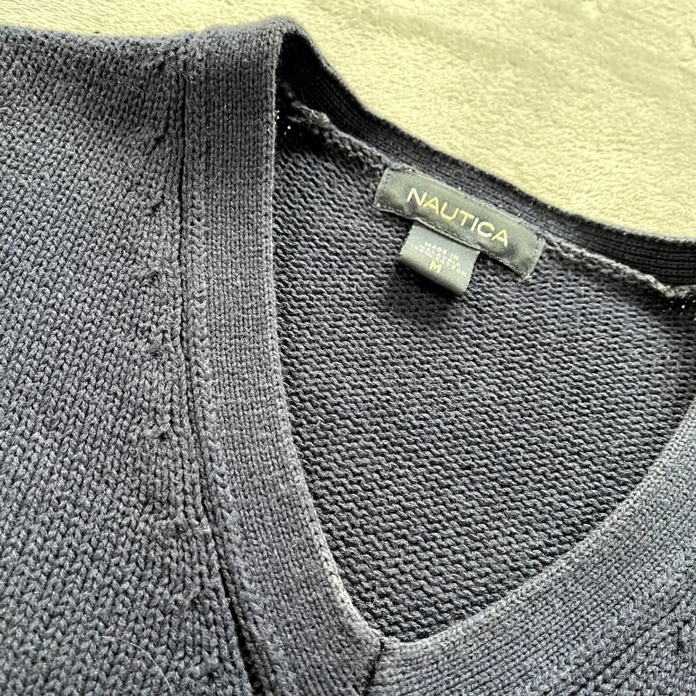 Y2K Nautica V-Neck Sweater M Navy Blue Striped Cotton Knit Coastal Transitional - Picture 3 of 9